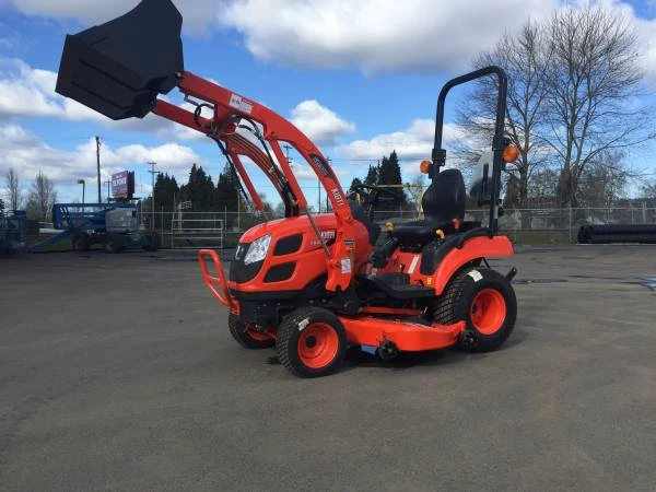 KIOTI Tractors CS2510 HST Kioti Tractor And KL2410 Loader 3 KIOTI Tractors CS2510 HST Kioti Tractor And KL2410 Loader