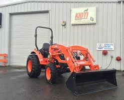 CK2610 HST Kioti Tractor And KL4030 Loader