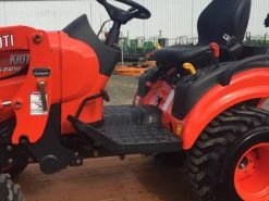 CS2210 Kioti Tractor And SL2410 Loader